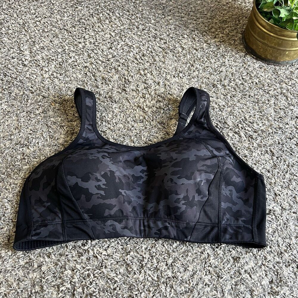 SYROKAN Sports Size 38C Bra High Impact Support Wireless Bounce Control Camo